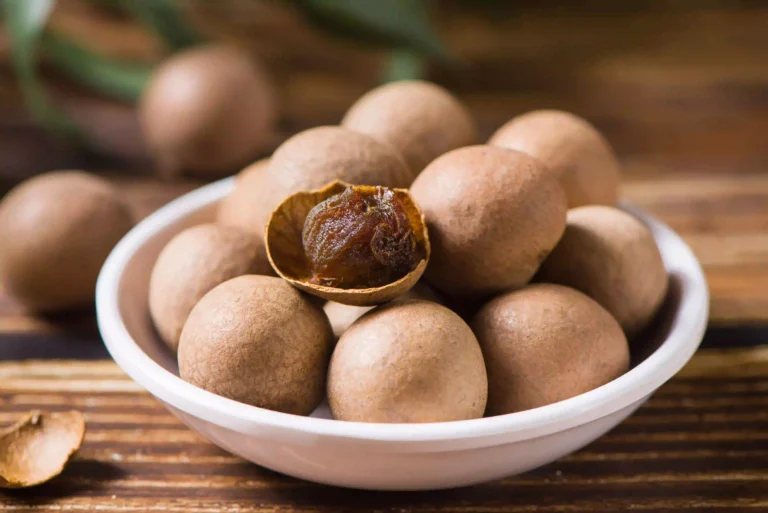nhãn sấy nguyên trái